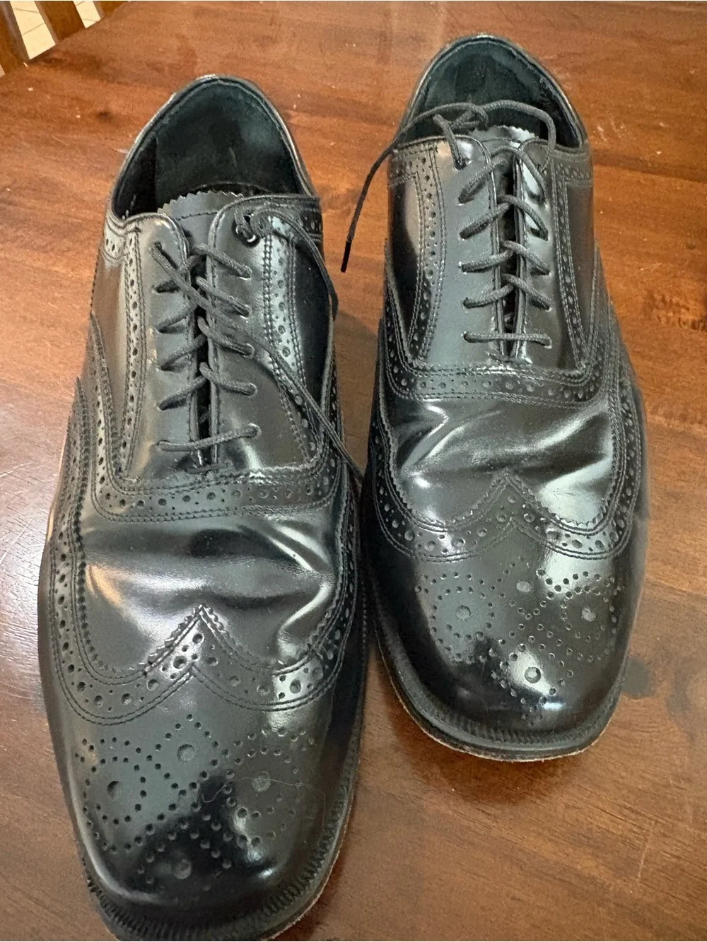 FLORSHEIM Classic Black Men’s Leather Wingtip Dress Shoes
